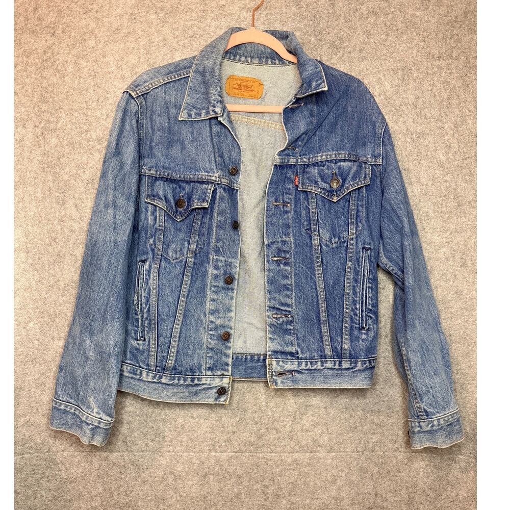 Vintage 80's Levis 70506-0216 Denim Trucker Jacket Mens 40 Made Canada Red Tab
